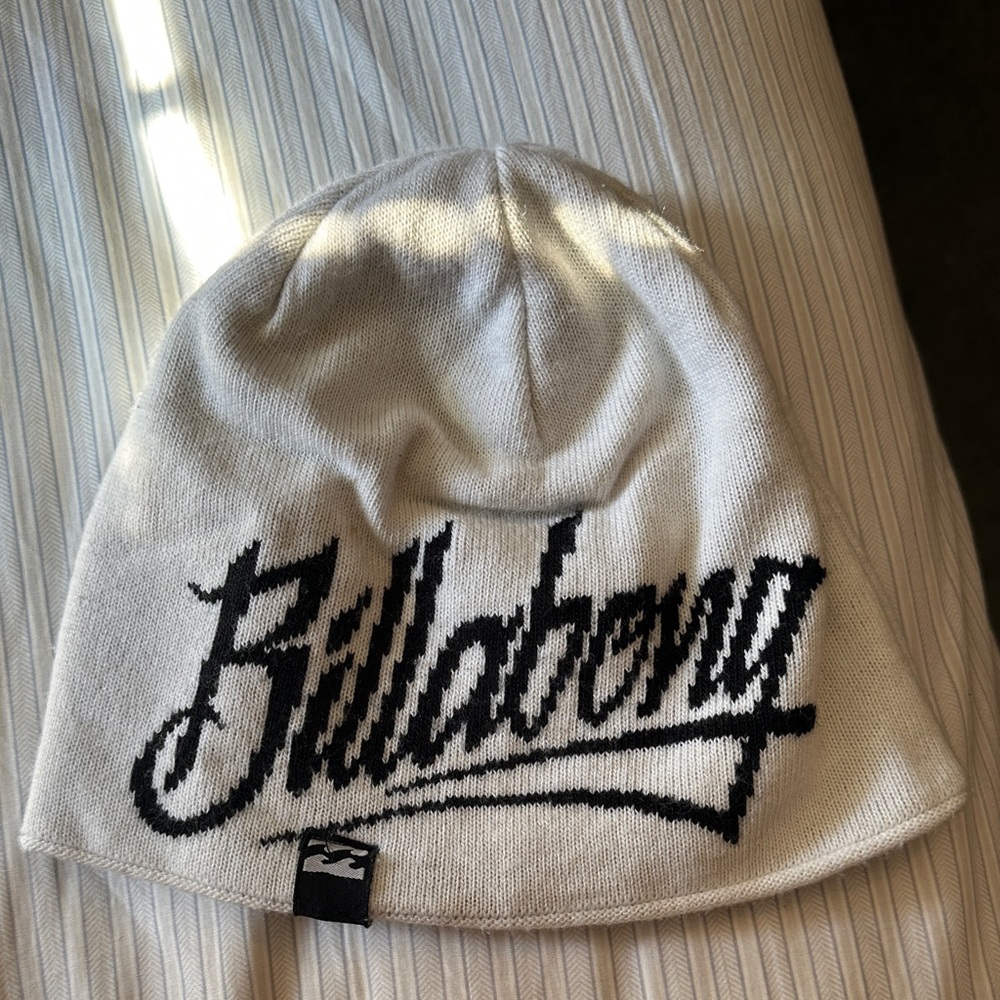 Billabong Cream Knit Beanie with Black Logo.